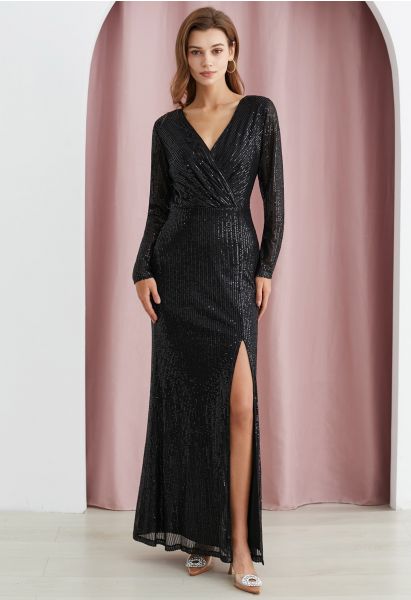 فستان دارلنج مزين بالترتر وفتحة عالية باللون الأسود