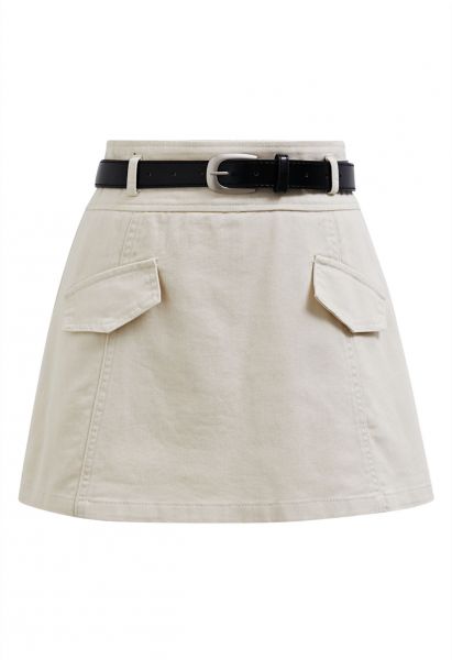 Fake Flap Pockets Belted Denim Skorts in Ivory
