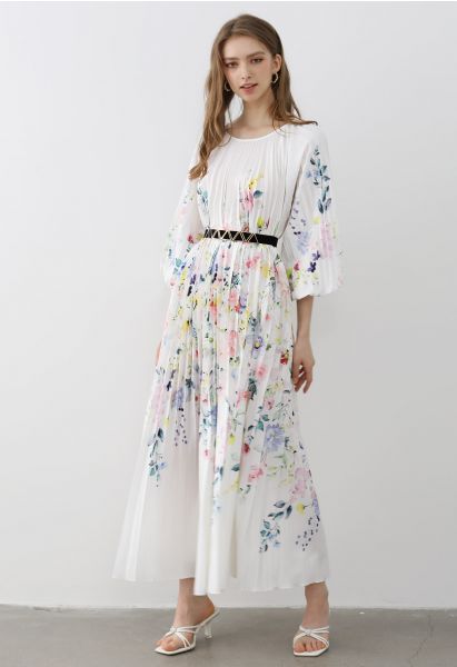 فستان طويل بطيات بألوان مائية من Blossoming Day باللون الأبيض