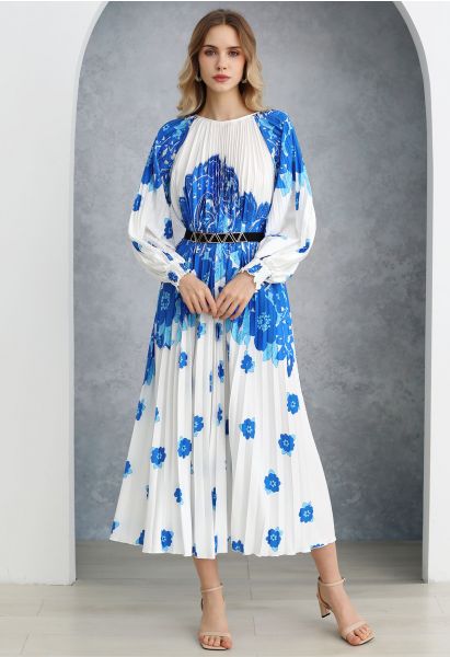 فستان طويل بطيات وألوان مائية من Blossoming Day باللون الأزرق