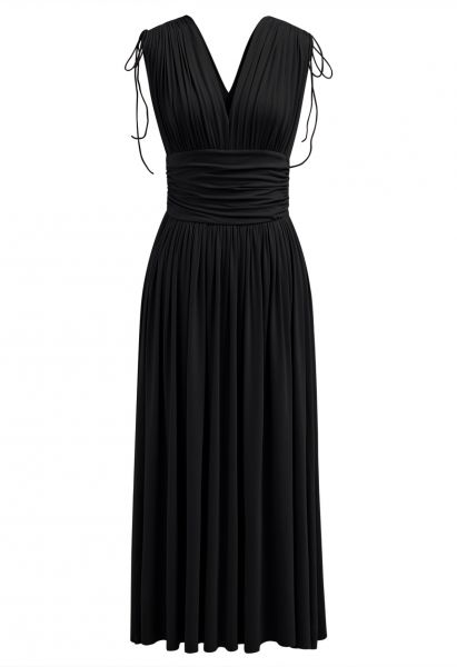 فستان مودال أساسي برباط على شكل حرف V باللون الأسود
