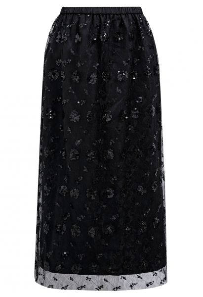 تنورة ميدي شبكية مطرزة بالترتر باللون الأسود