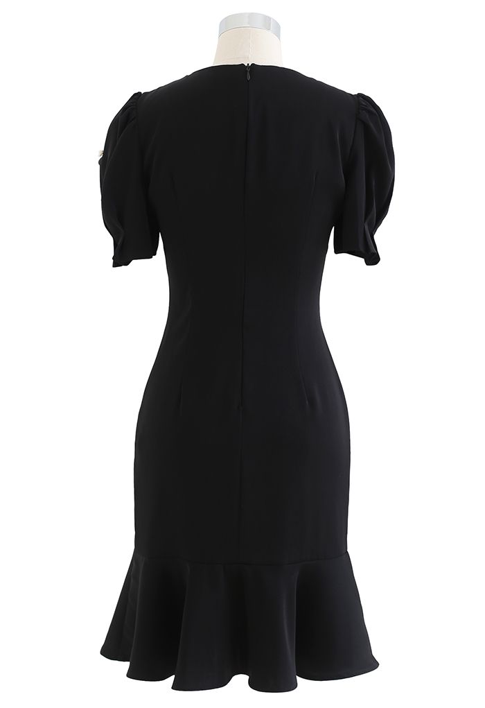 فستان مزين بالكريستال باللون الأسود