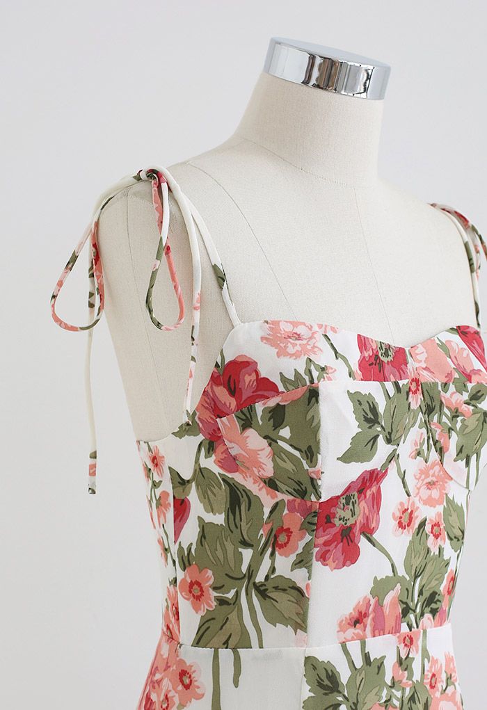 فستان كامي مطبوع عليه أزهار مرجانية من Summer Blossom