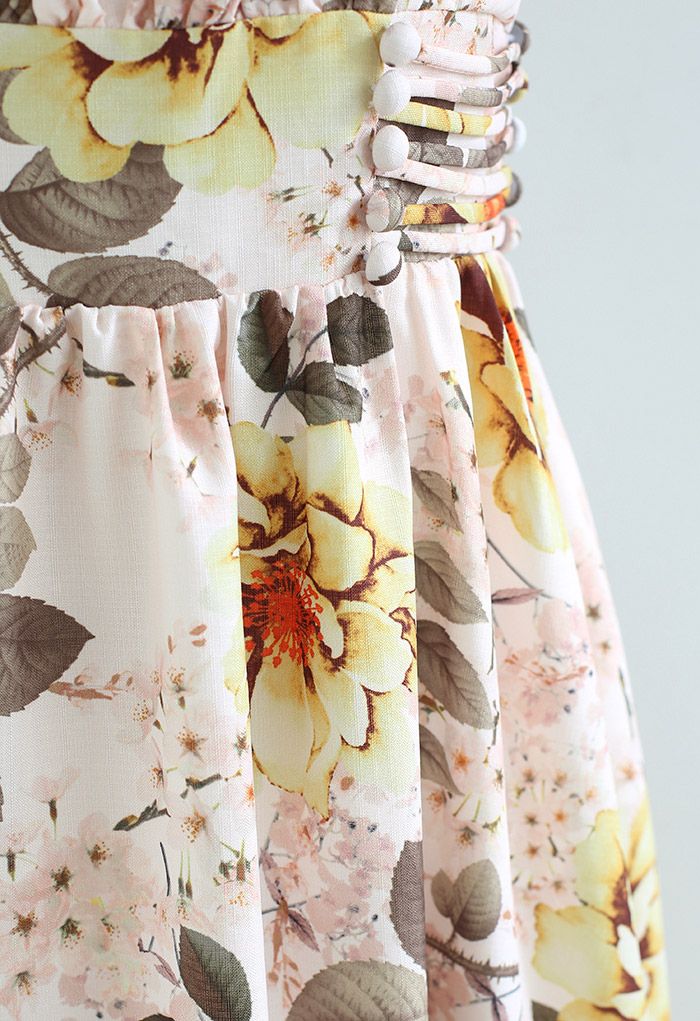 فستان صيفي مزين بحافة الإسكالوب النباتية