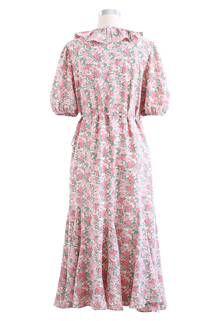 فستان ملفوف بكشكشة مزين بالزهور باللون الوردي