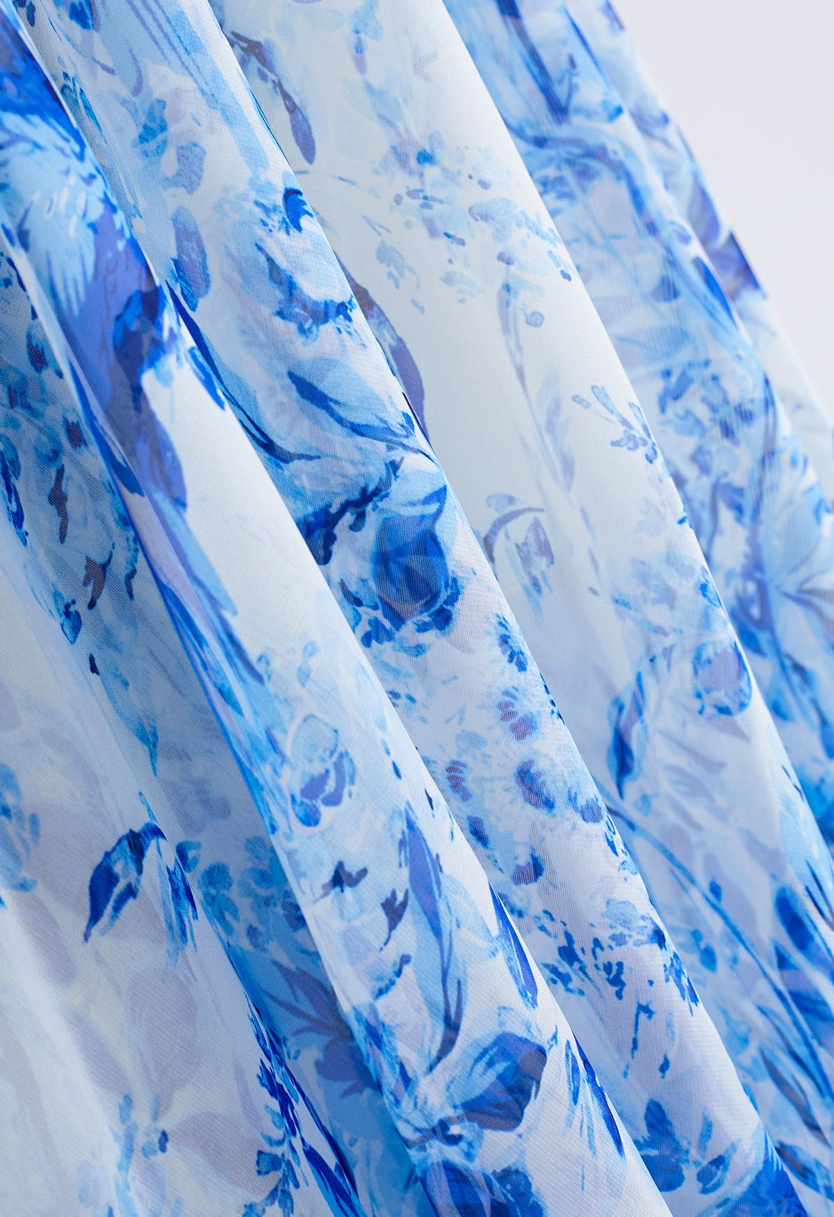 تنورة ماكسي شيفون بطبعات سمر فورست باللون الأزرق