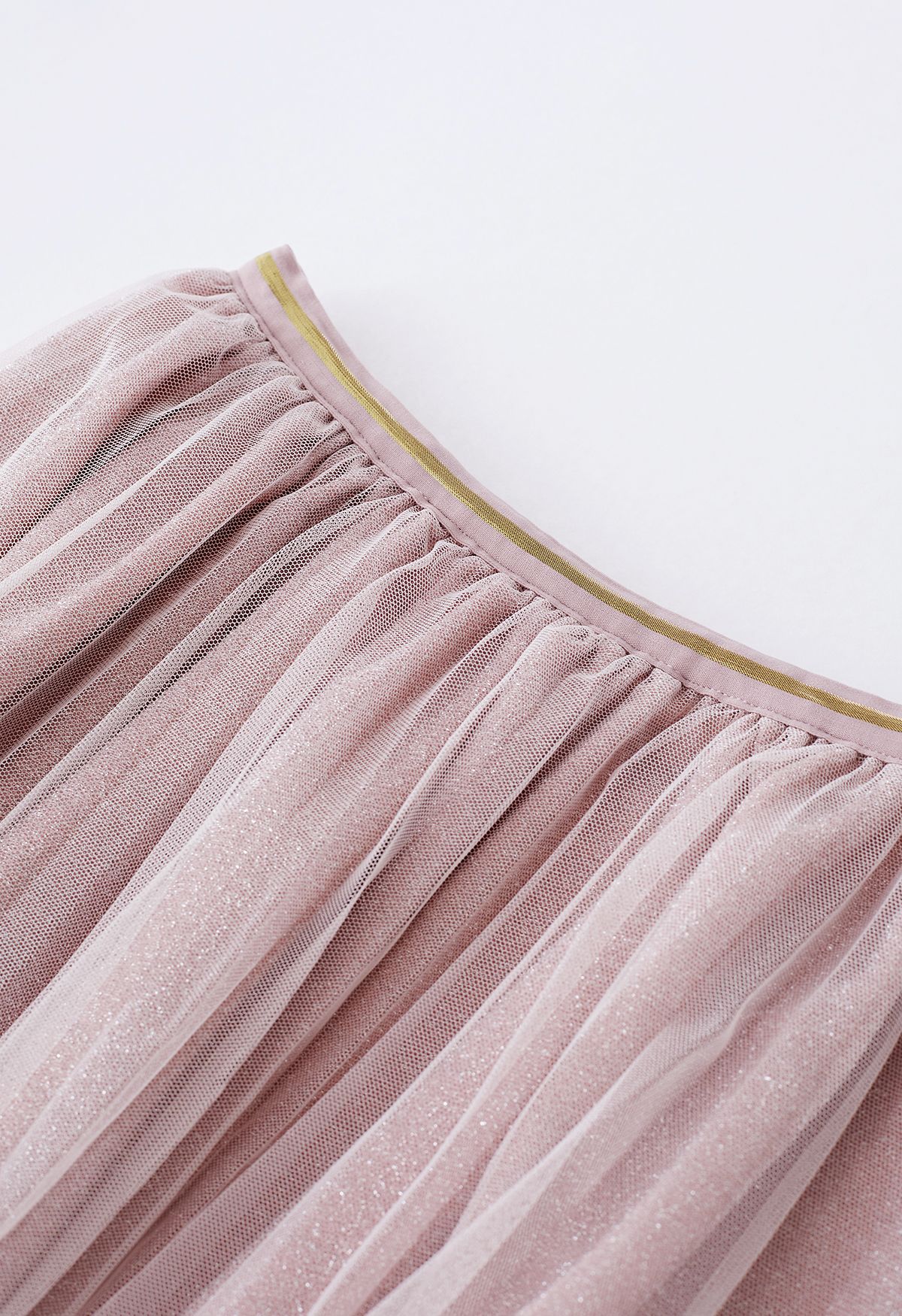 تنورة ميدي شبكية ذات ثنيات متلألئة باللون الوردي