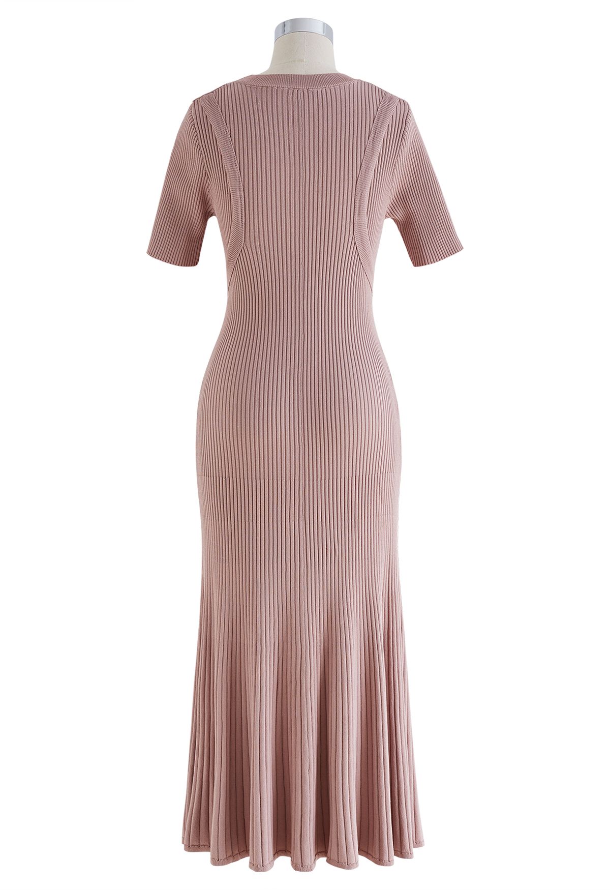 فستان محبوك مضلع بياقة على شكل V وأكمام قصيرة باللون الوردي المترب