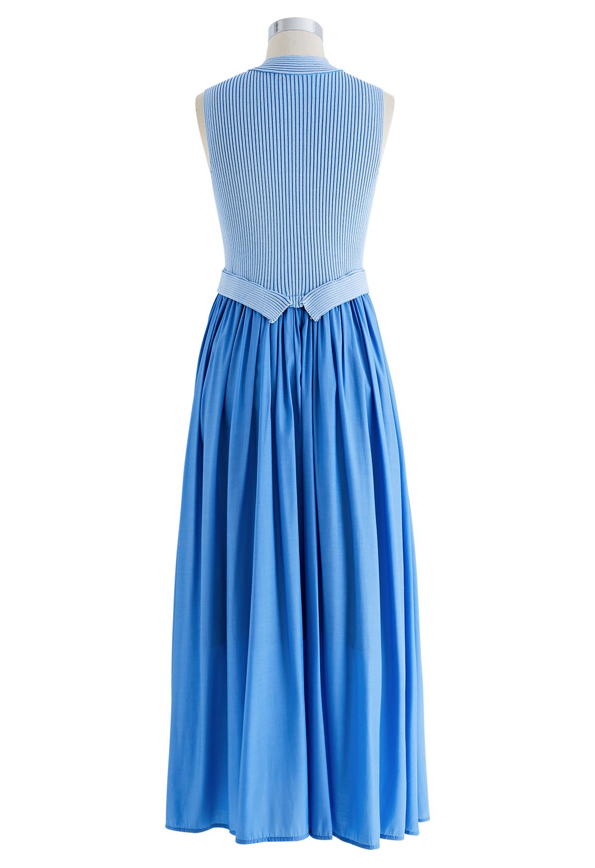 فستان مزين بفتحة رقبة مربعة باللون الأزرق