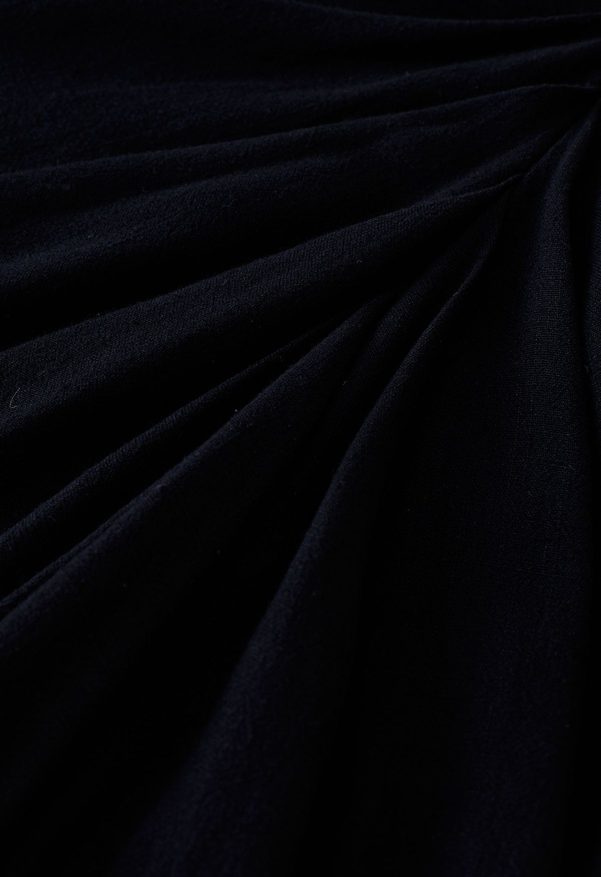 تنورة ماكسي من الكتان القابل للتهوية باللون الأسود