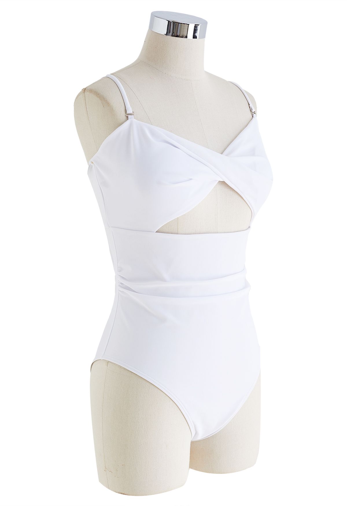 ملابس السباحة الملتوية ذات الفتحات الأمامية باللون الأبيض