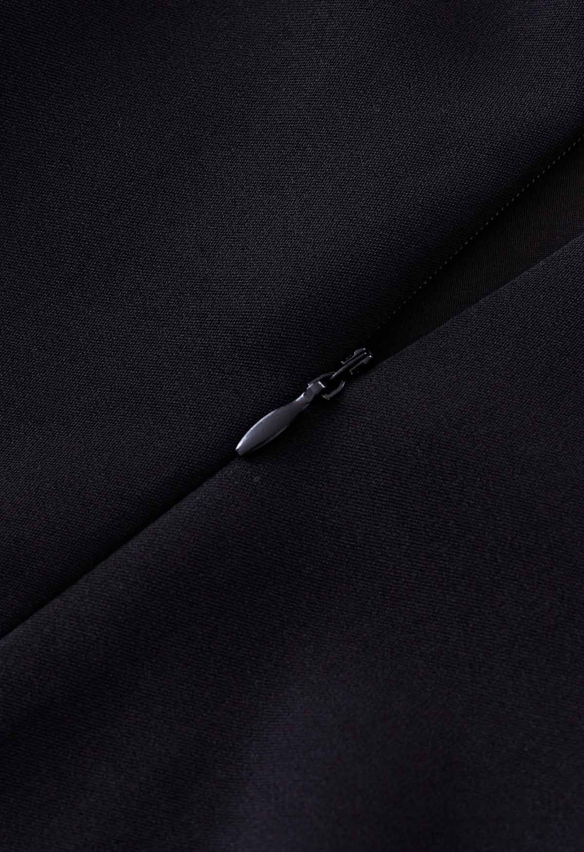 تنورة توليب ميدي بطيات جانبية باللون الأسود