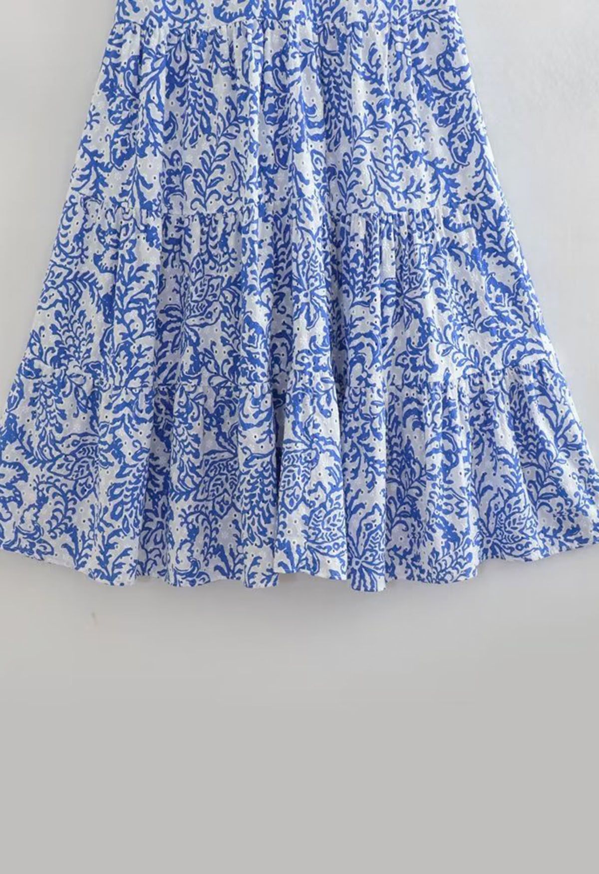 فستان مطرز بفتحة ظهر زهور زرقاء