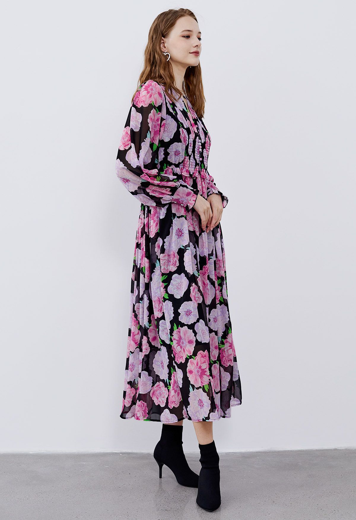 حساسة الأزهار Shirred فستان ماكسي باللون الأسود