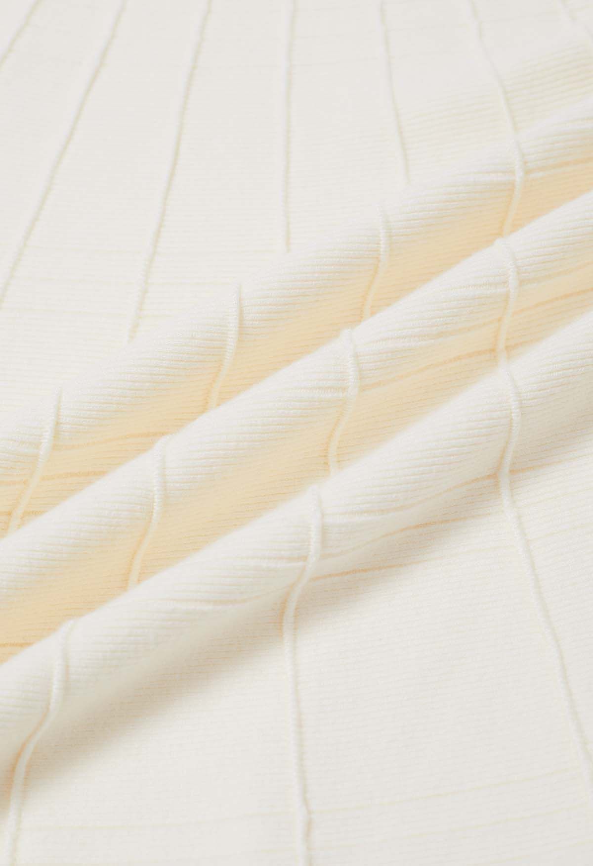 تنورة حورية البحر منسوجة بخطوط التماس باللون الكريمي