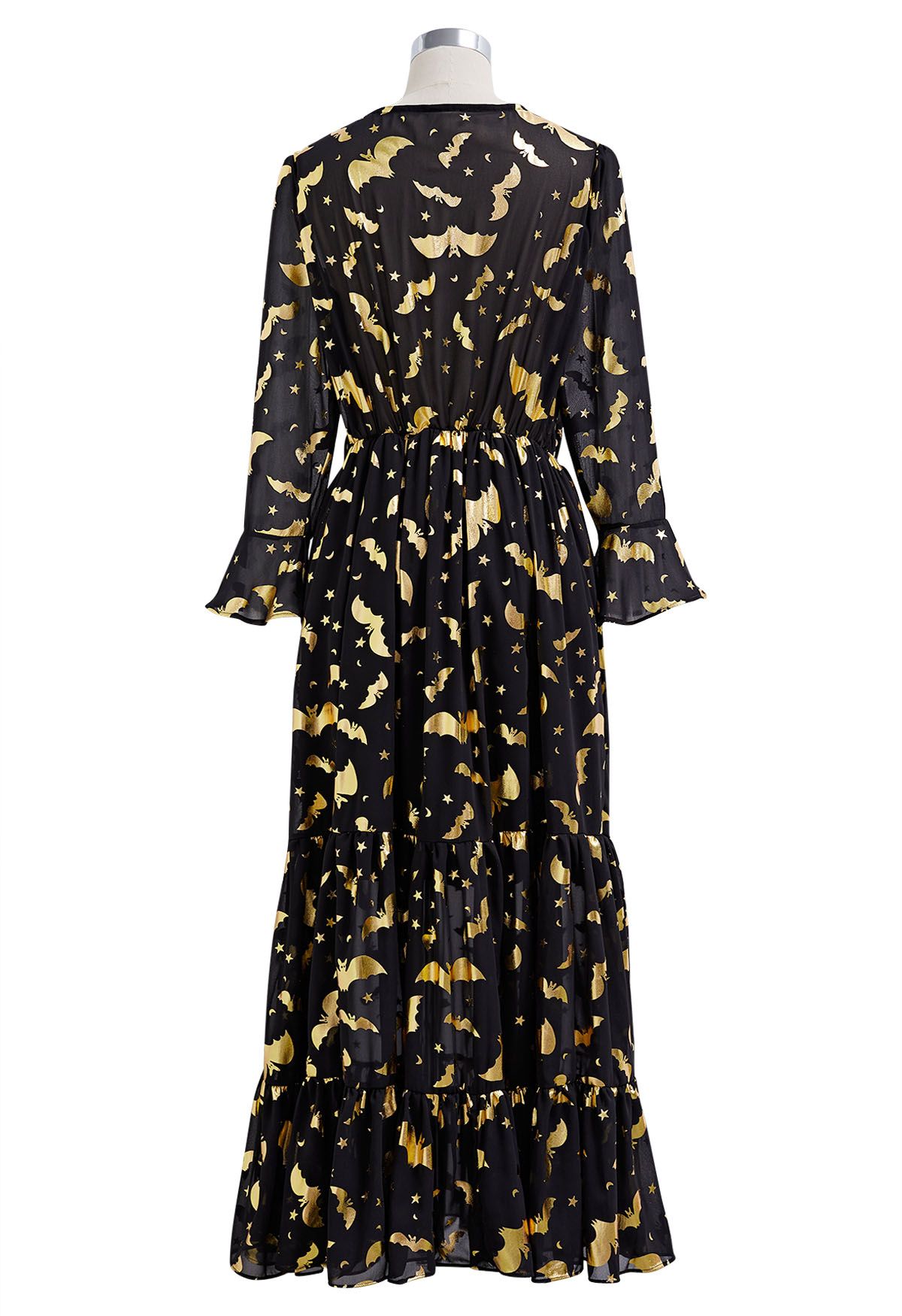 فستان طويل من الشيفون باللون الذهبي المعدني