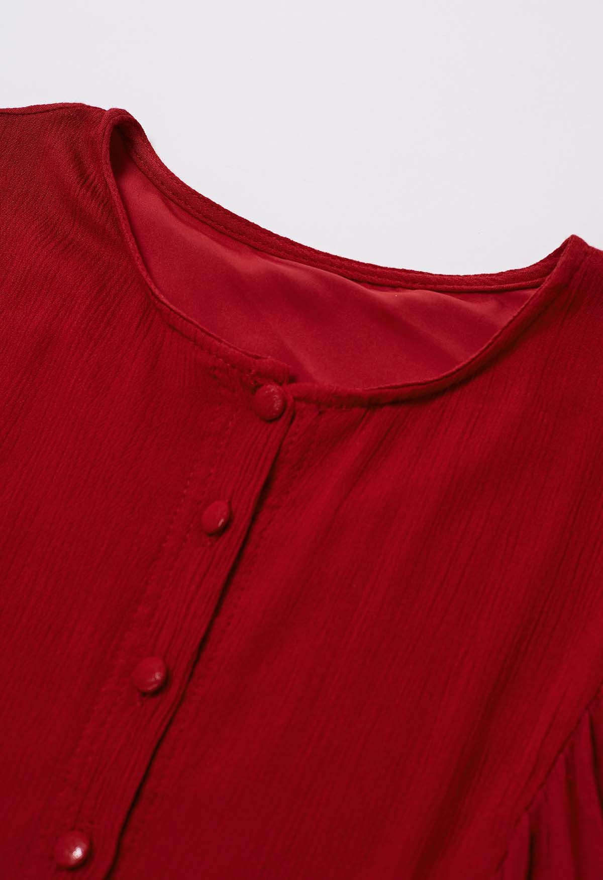 فستان كشكش بحزام وأكمام فقاعية مبالغ فيها باللون الأحمر