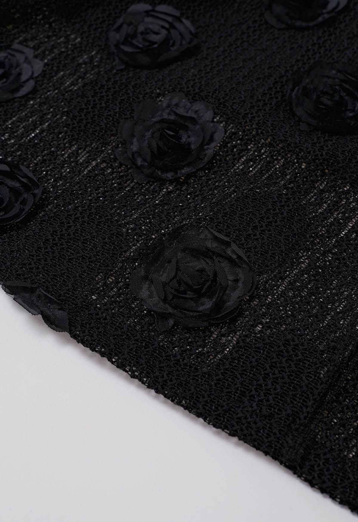 تنورة ميدي قطنية مخرمة ثلاثية الأبعاد باللون الأسود