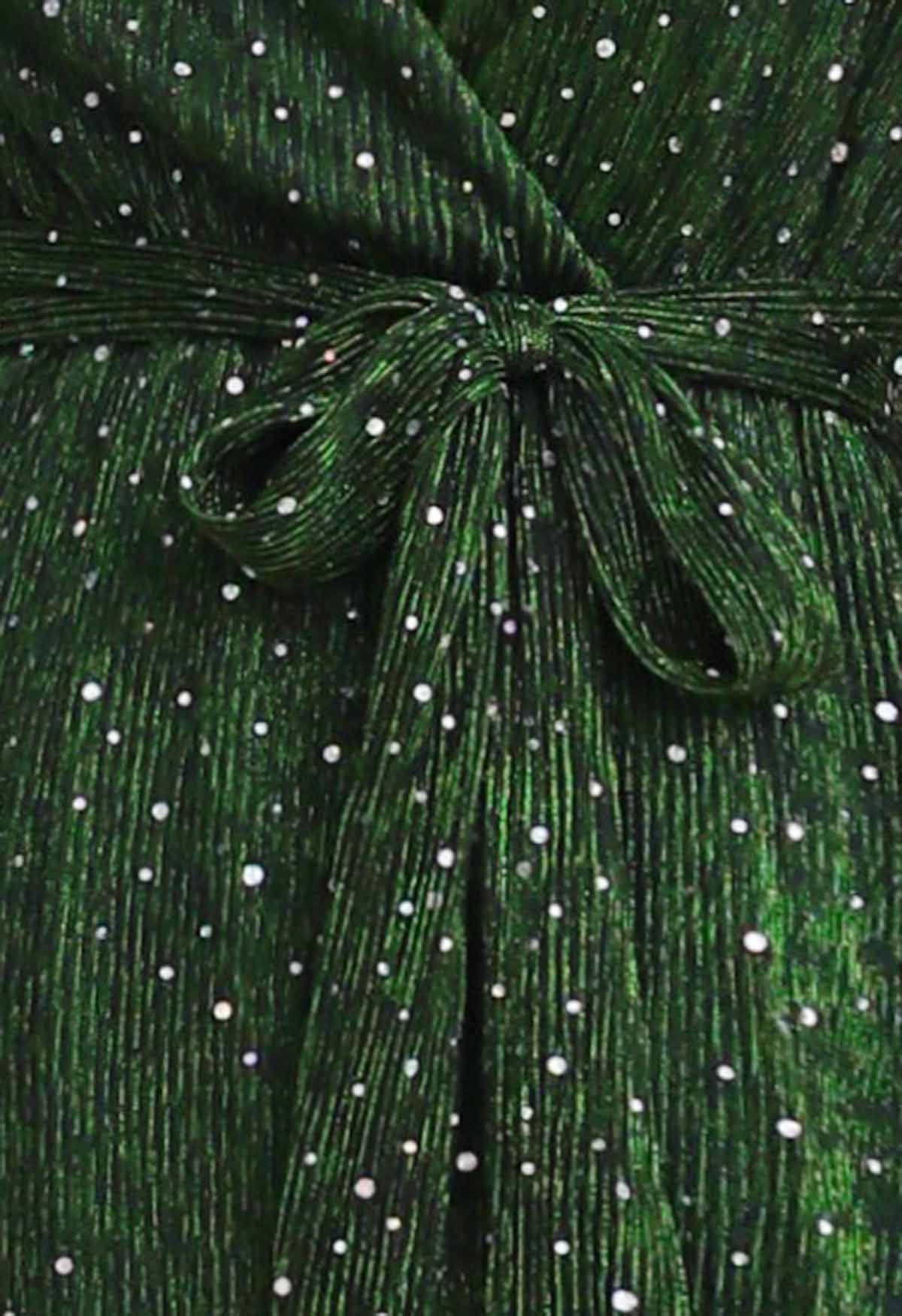 ثوب طويل متألق بالترتر فو التفاف سبليت باللون الأخضر الداكن