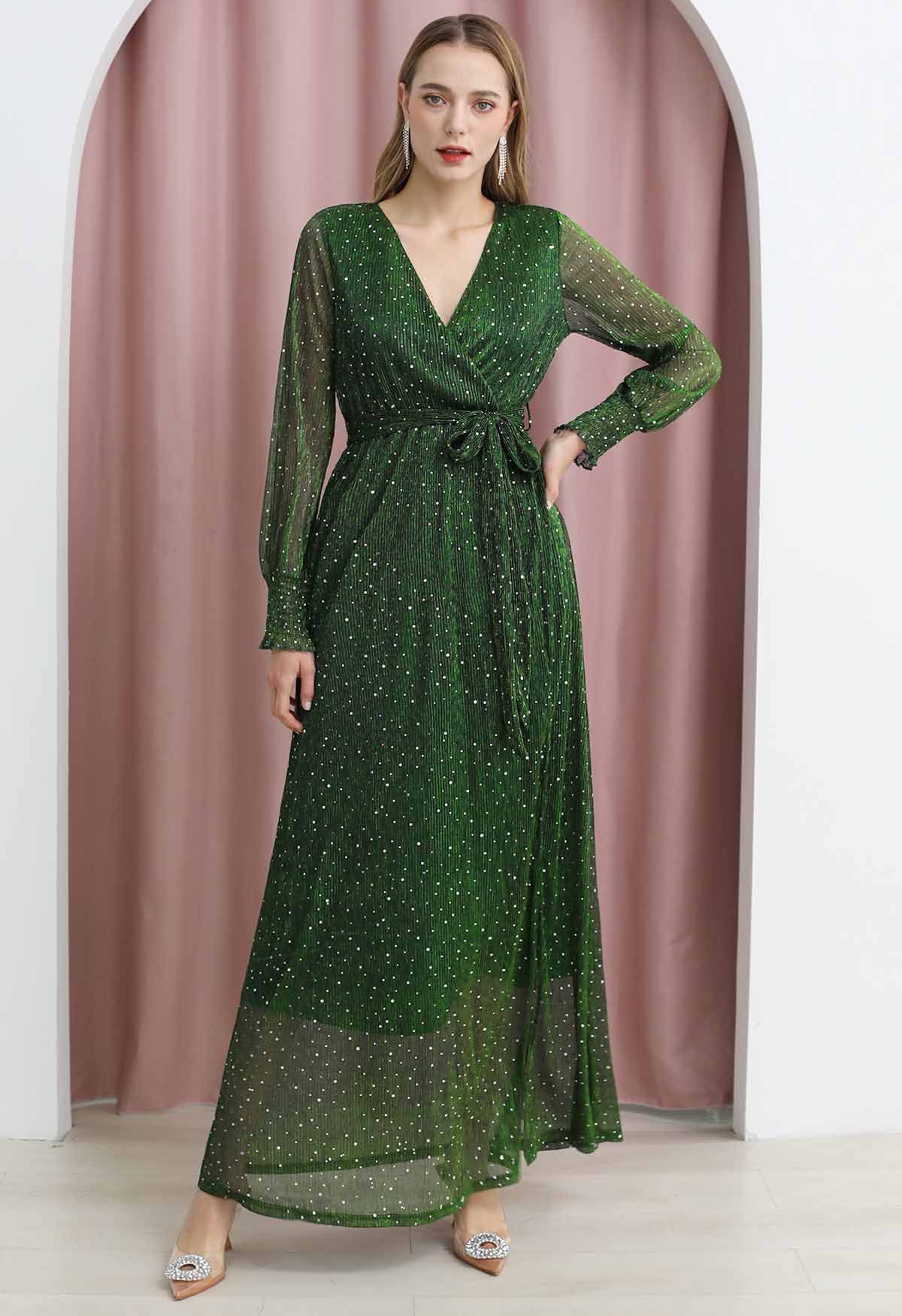 ثوب طويل متألق بالترتر فو التفاف سبليت باللون الأخضر الداكن
