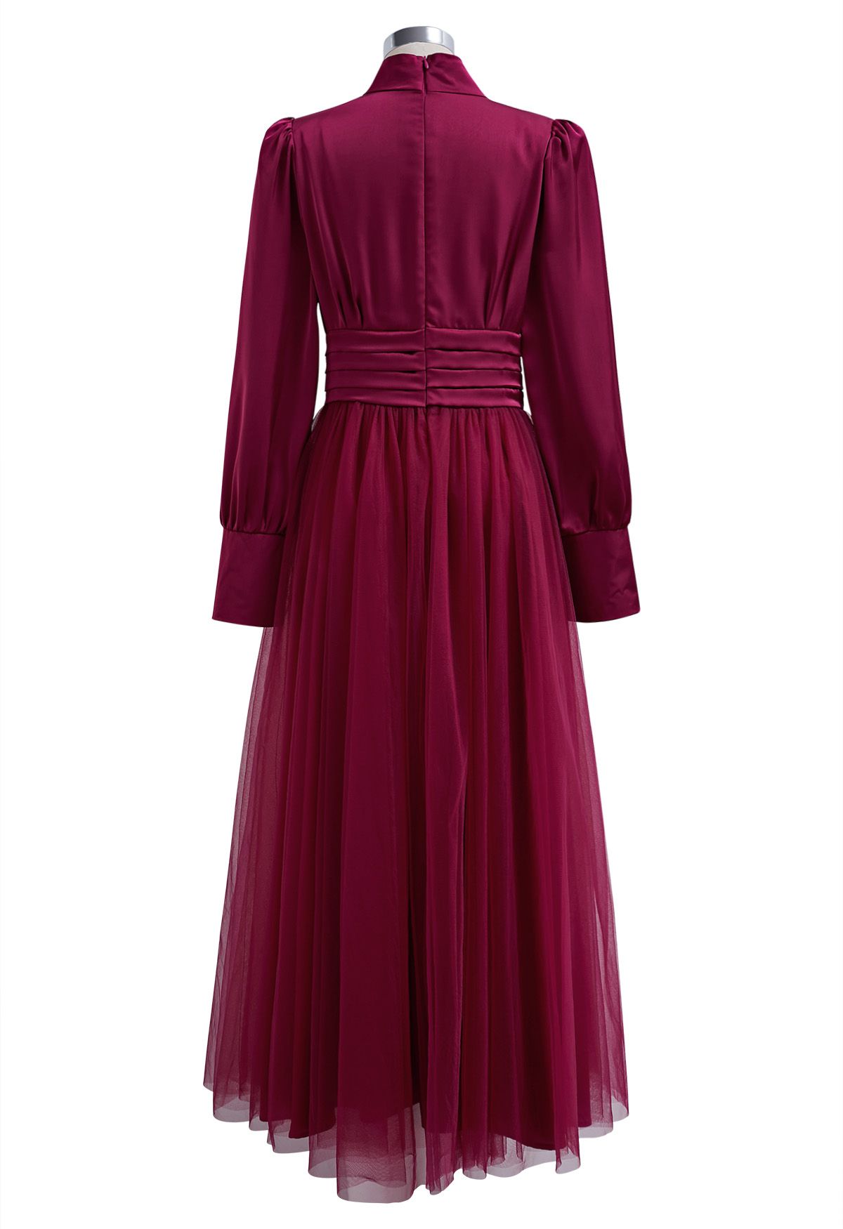 فستان شاين برايت طويل من التول بياقة عالية باللون العنابي