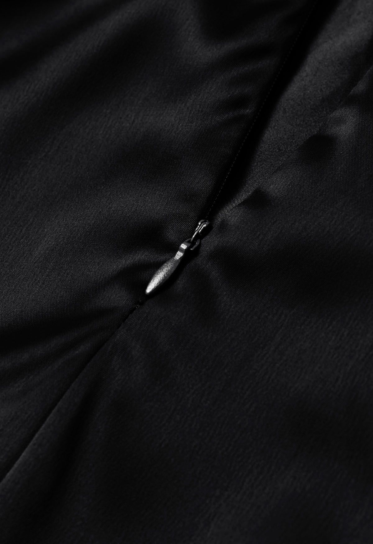 اغراق الخامس الرقبة Ruched الخصر فستان الساتان باللون الأسود