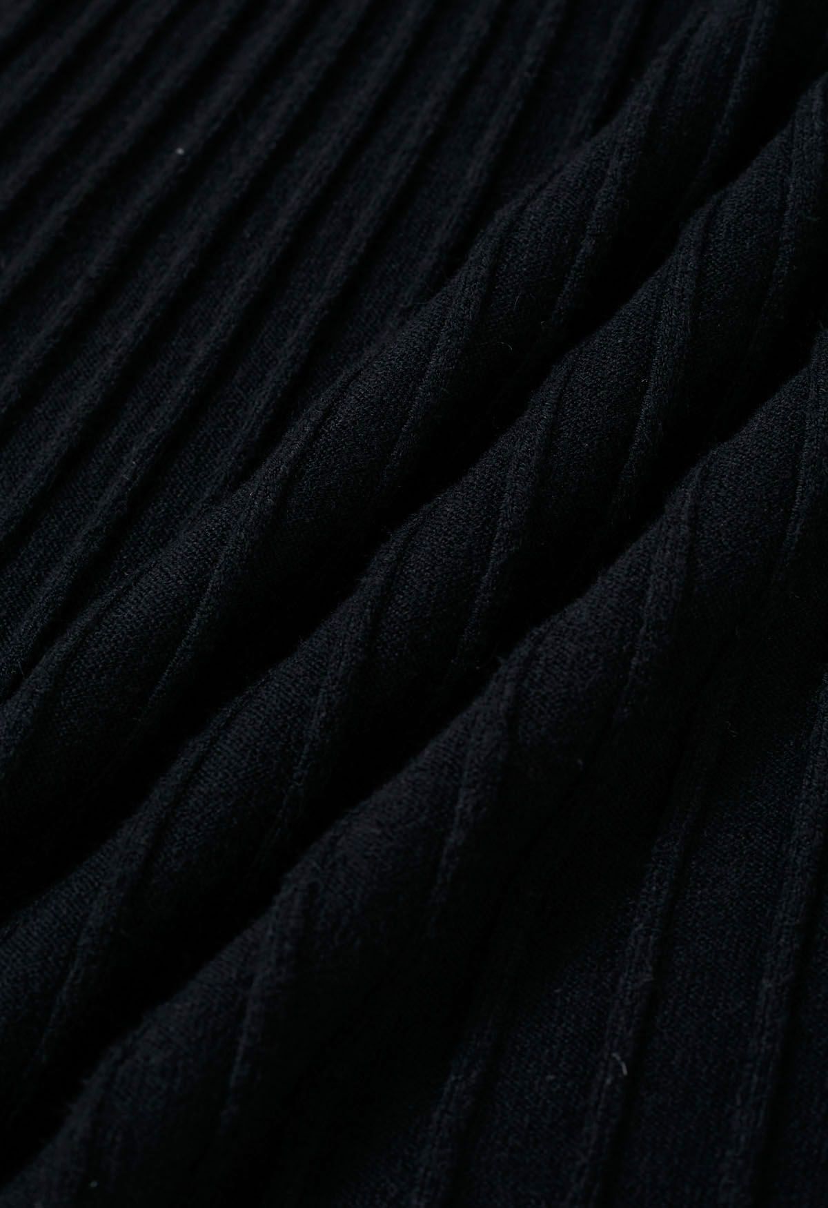فستان منسوج ومضلع بتفاصيل أزرار باللون الأسود