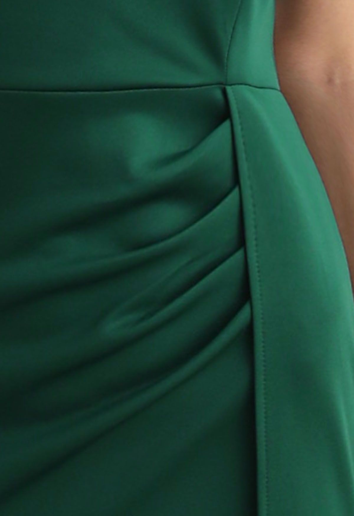 ريشة تريم واحد في الكتف ثوب حورية البحر باللون الأخضر الداكن