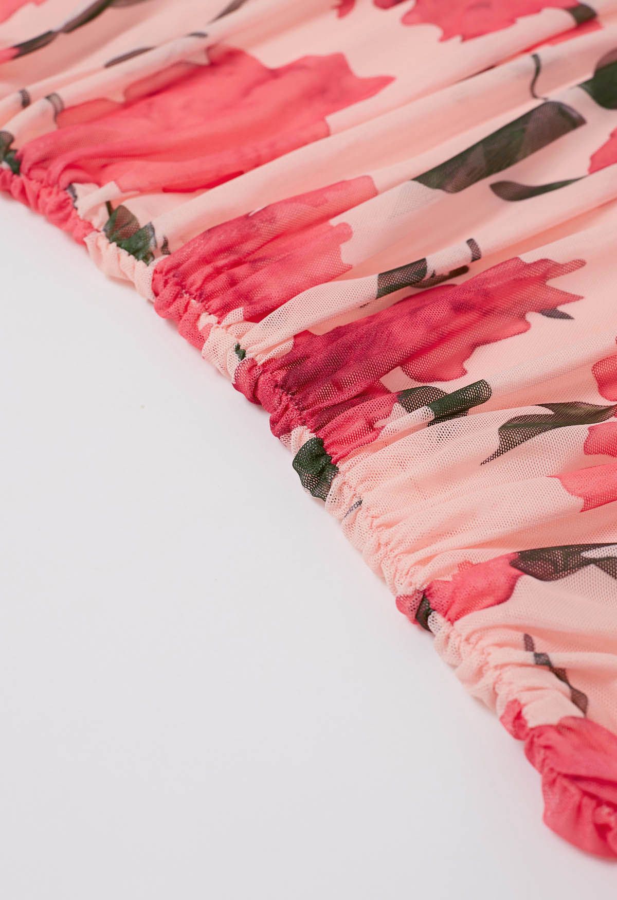 فستان كامي شبكي مزين بالزهور باللون الوردي