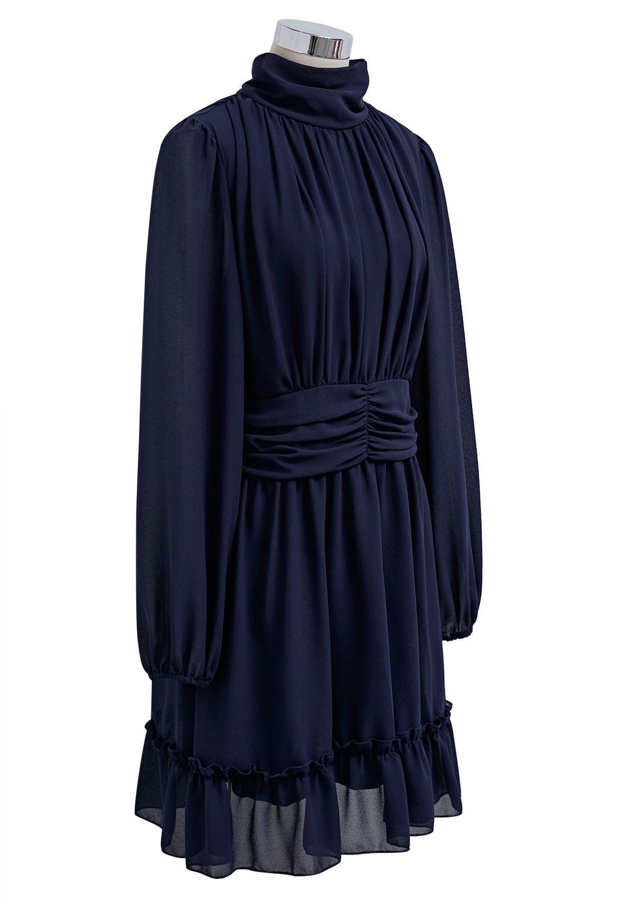 فستان من الشيفون ذو رقبة وهمية وخصر مكشكش باللون الأزرق الداكن