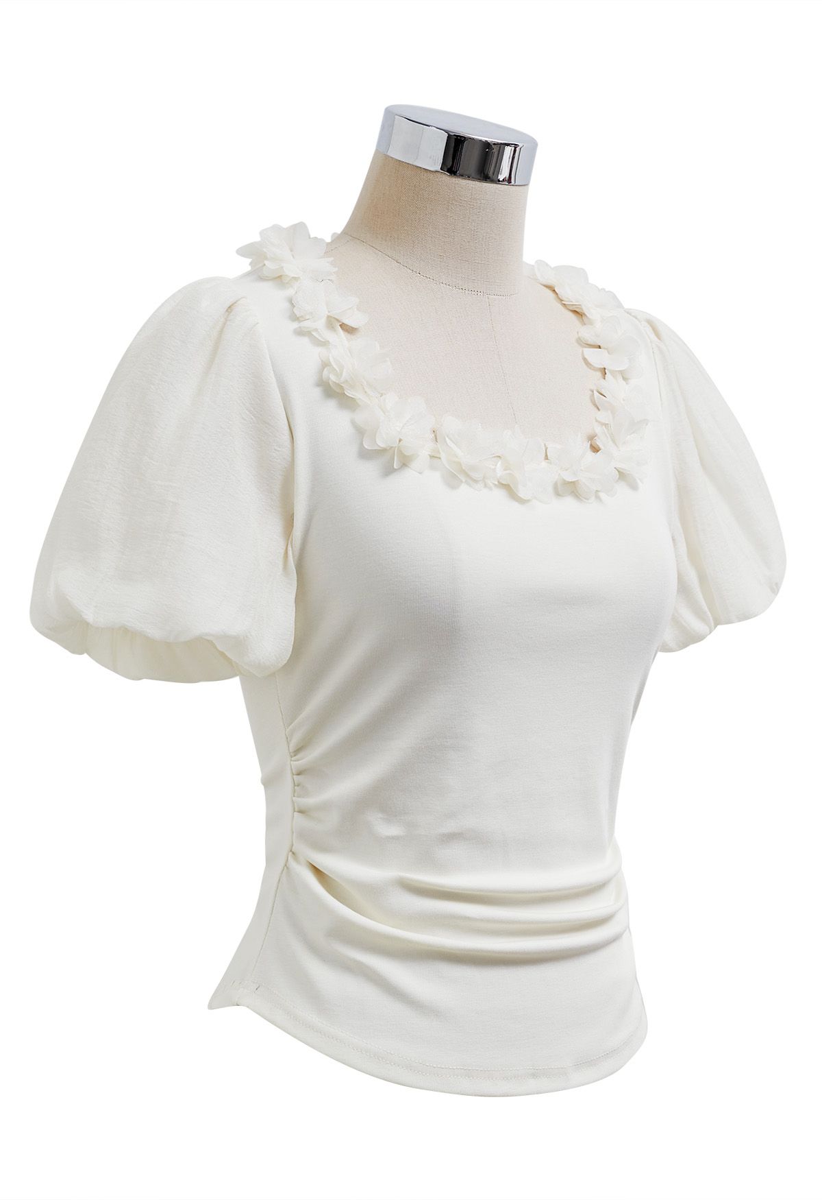 3D Flowers Neckline Bubble Sleeve Ruched Crop Top in White