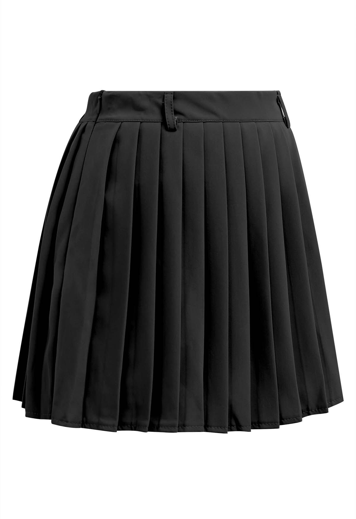 تنورة كلاسيكية صغيرة مطوي باللون الأسود