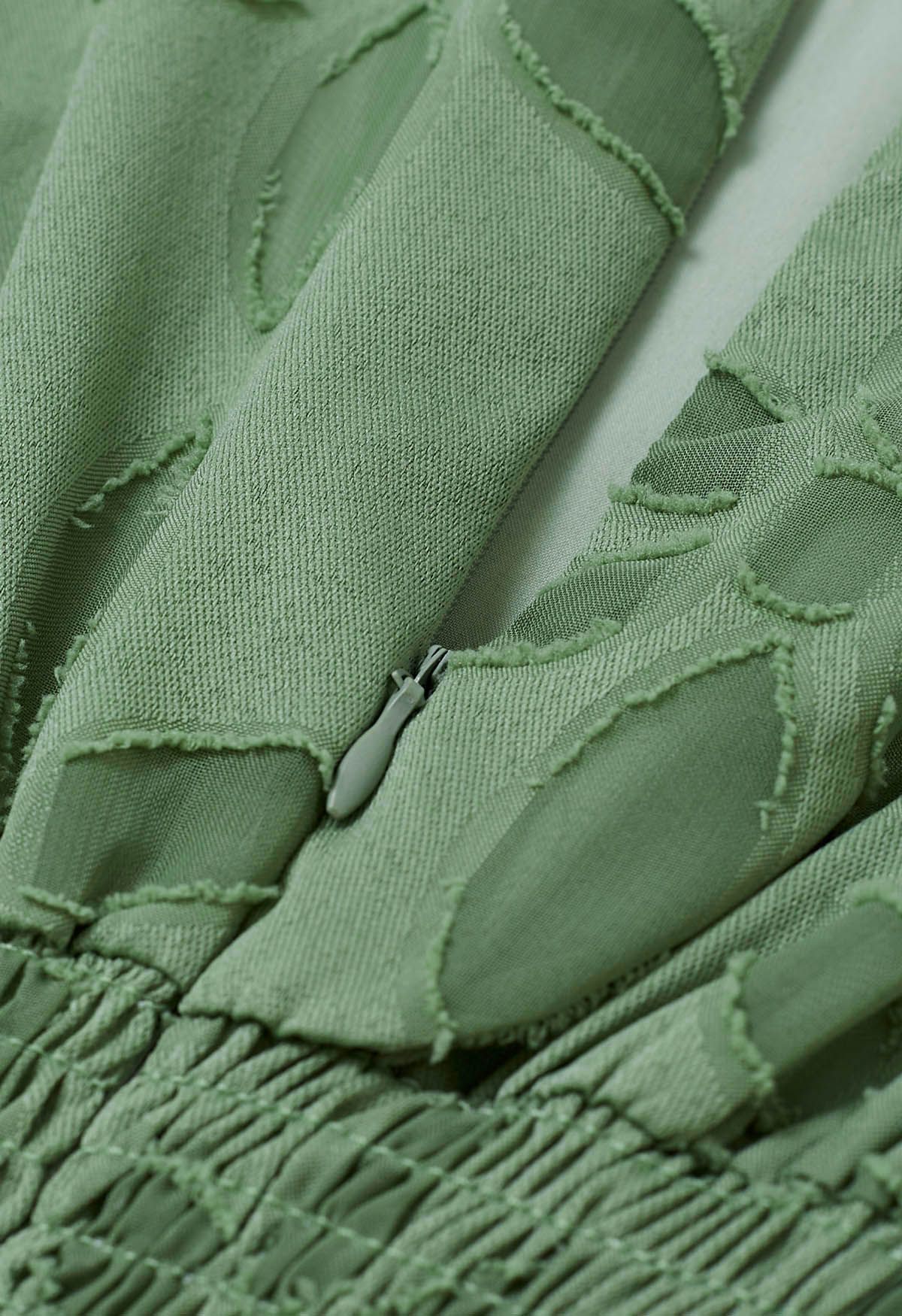 فستان ميدي من الشيفون بخصر مزين بالزهور باللون الأخضر