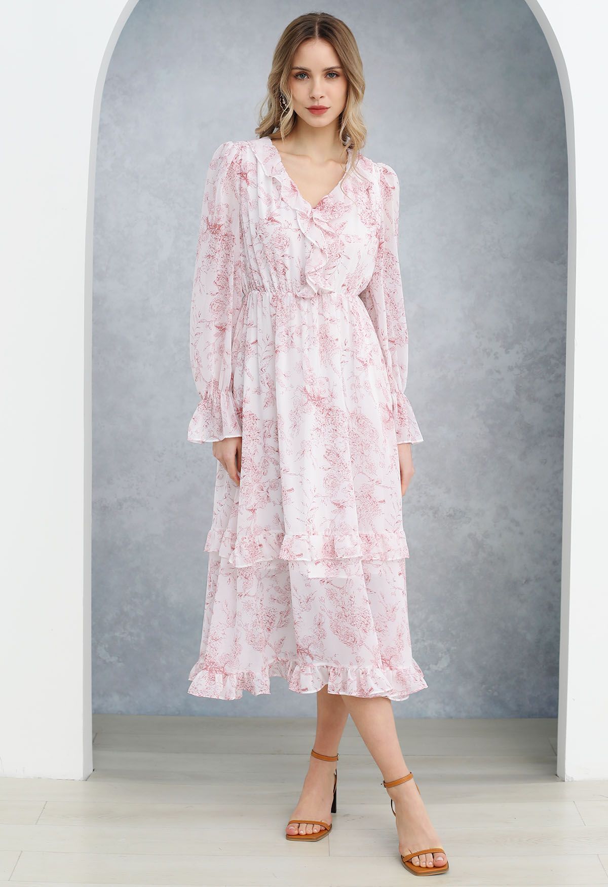 فستان Spring Delight مزين بكشكشة من الشيفون متوسط الطول باللون الوردي