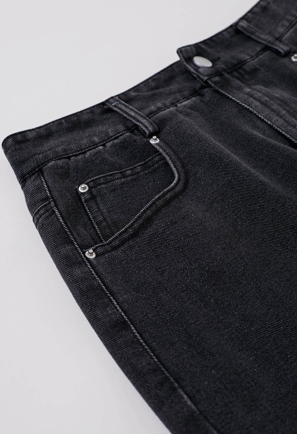 تنورة جينز عالية الانقسام من Weekend Vibes باللون الأسود