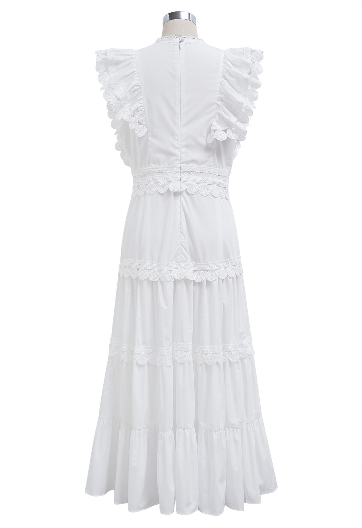 فستان ميدي بدون أكمام بحواف كروشيه باللون الأبيض