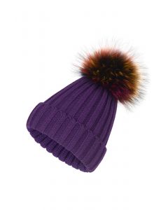 قبعة صغيرة ملونة مزخرفة بوم بوم باللون البنفسجي
