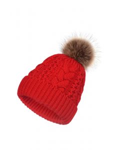 قبعة بوم بوم مزينة بضفيرة متماسكة باللون الأحمر