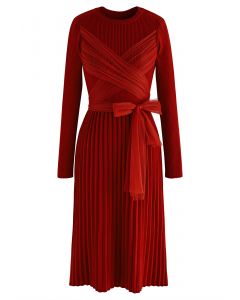 فستان منسوج مضلع بفيونكة شبكية برباط ذاتي باللون الأحمر