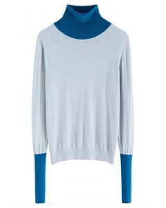 Color Blocked Turtleneck Knit Top in Baby Blue